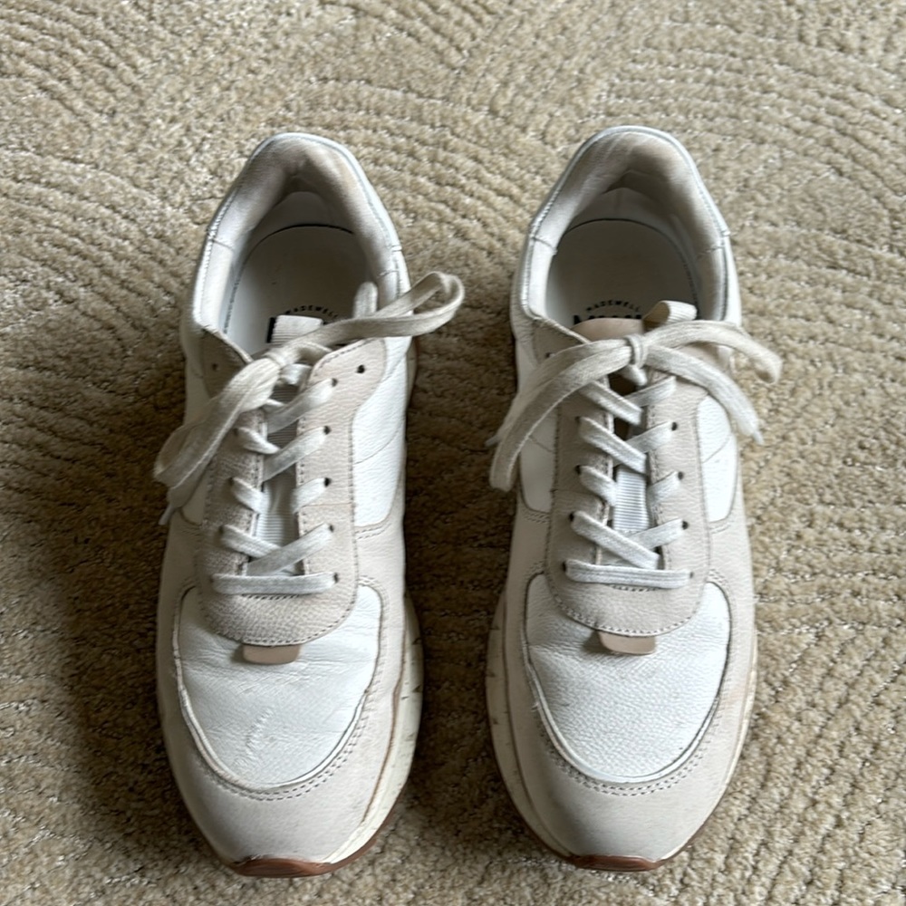 Madewell Sneaker size 8 in cream and off white